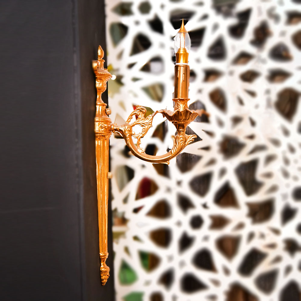 WALL LIGHT BRASS E9-WL1-02