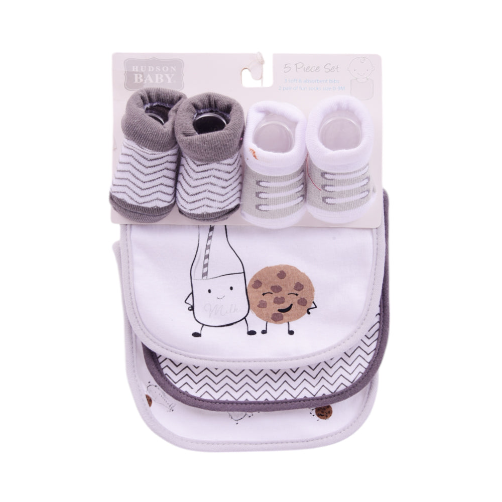 BABY BIB 3PC PACK WITH 2 PAIR BOOTIES MDW-23 CHI 56260