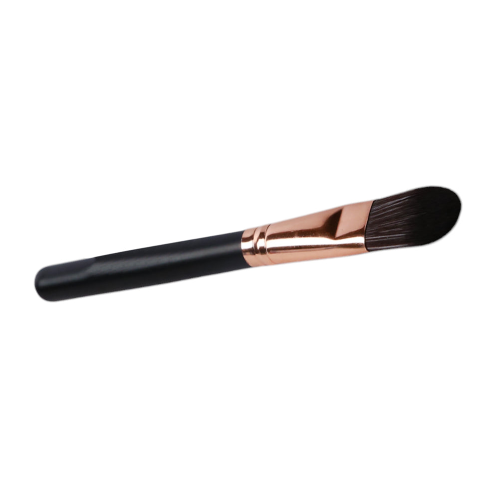 BLEND ON FOUNDATION BRUSH