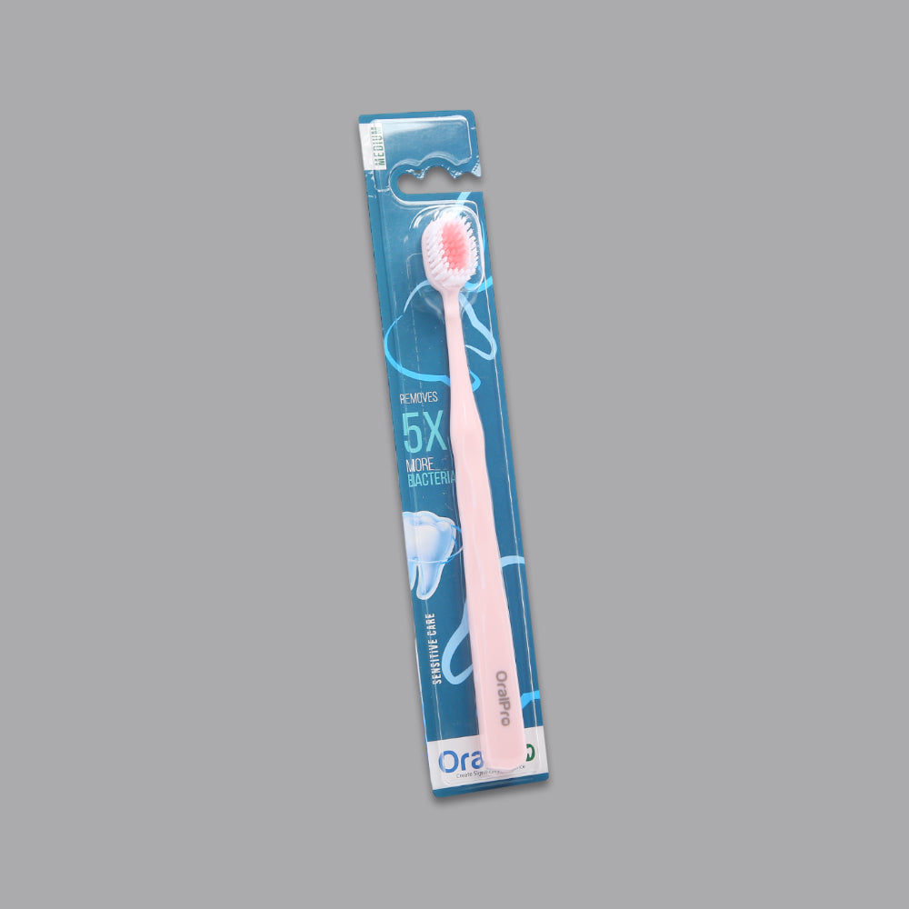 ORAL PRO TOOTH BRUSH IR SENSITIVE CARE MEDIUM F1096