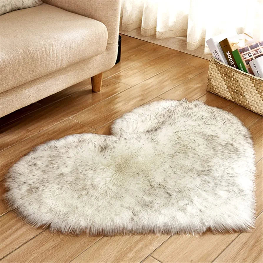 GABA FUR RUG HEART SHAPE