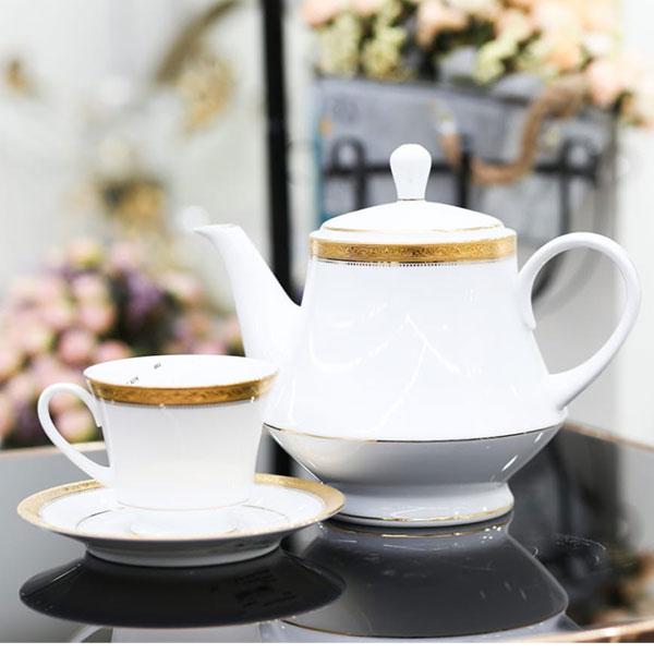 TEA SET 24 PC NORITAKE REGENT GOLD 4332