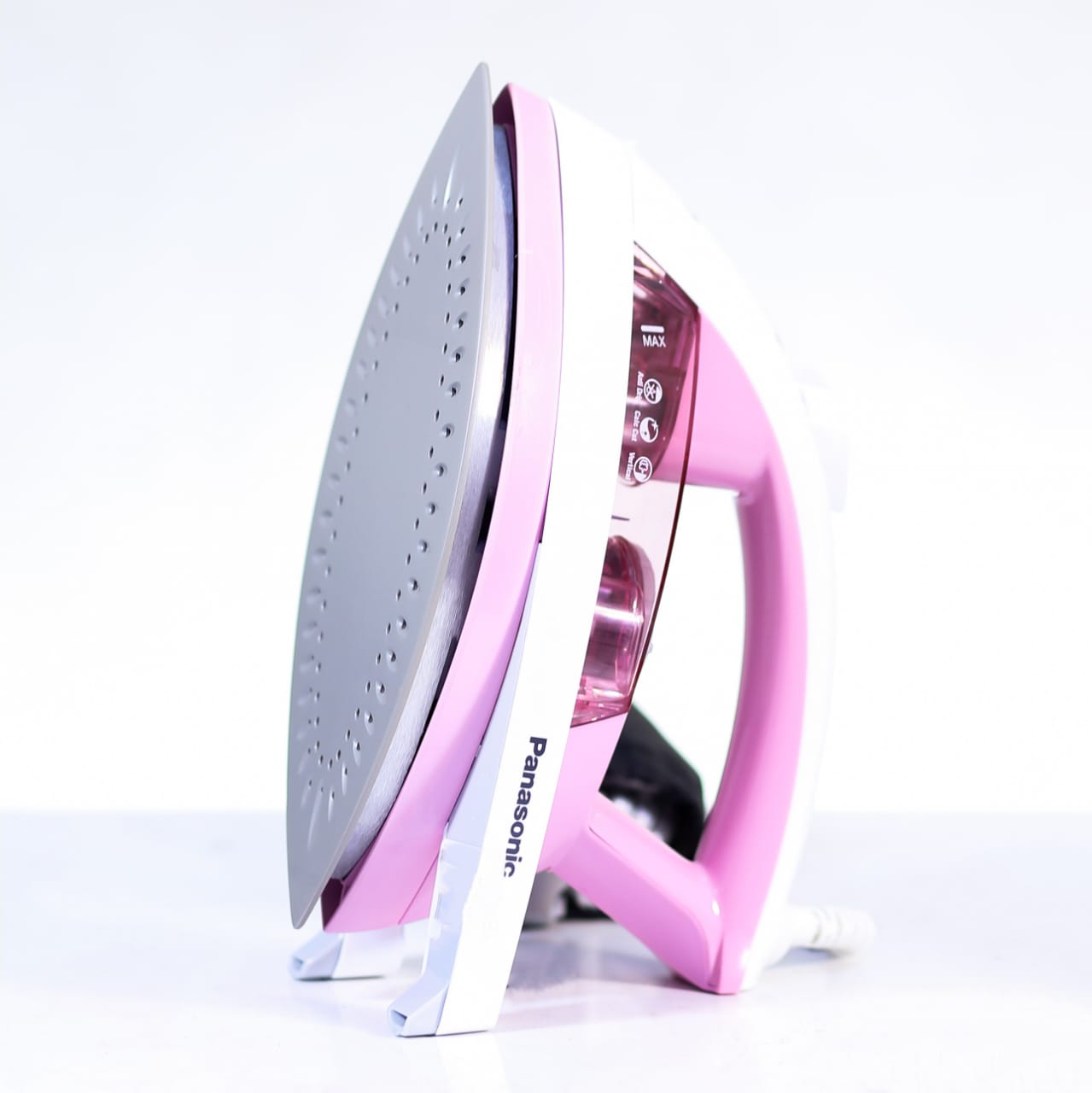 PANASONIC STEAM DRY IRON NIJW660T