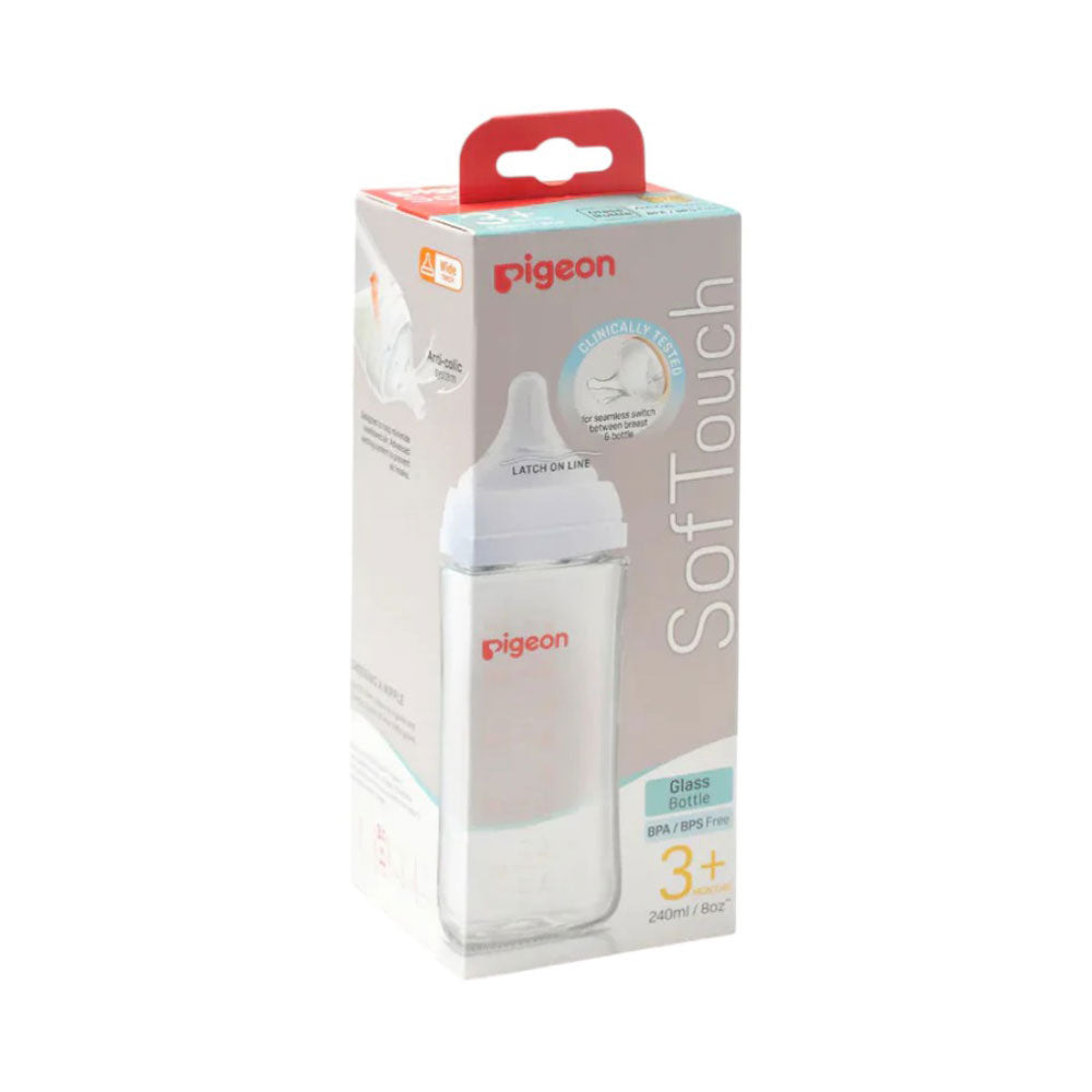 PIGEON BABY FEEDING BOTTLE SOFTTOUCH 3M+ 240 ML 79437
