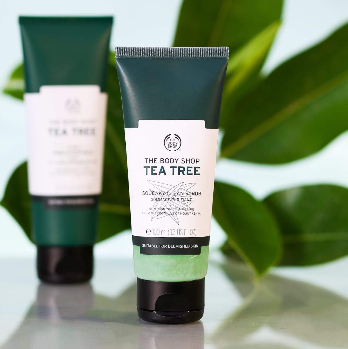 BODY SHOP TEA TREE SQUEAKY CLEAN SCRUB 100ML