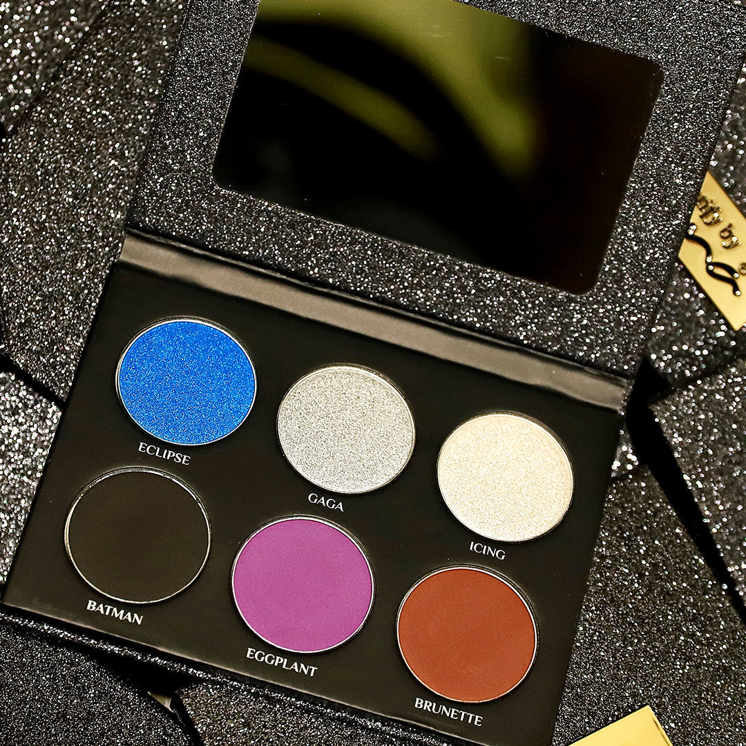 Beautify By Amna The Holiday - Grey Eyeshadow Palette