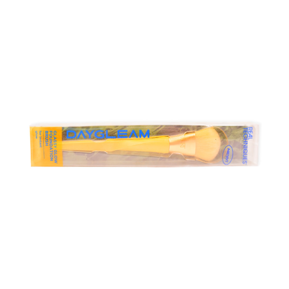 REAL TECHNIQUES DAY GLEAM SURREAL SHEEN POWDER BRUSH (0070)