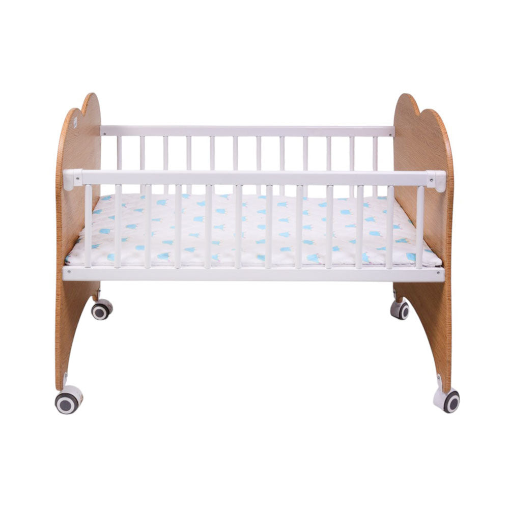 BABY WOODEN COT 260