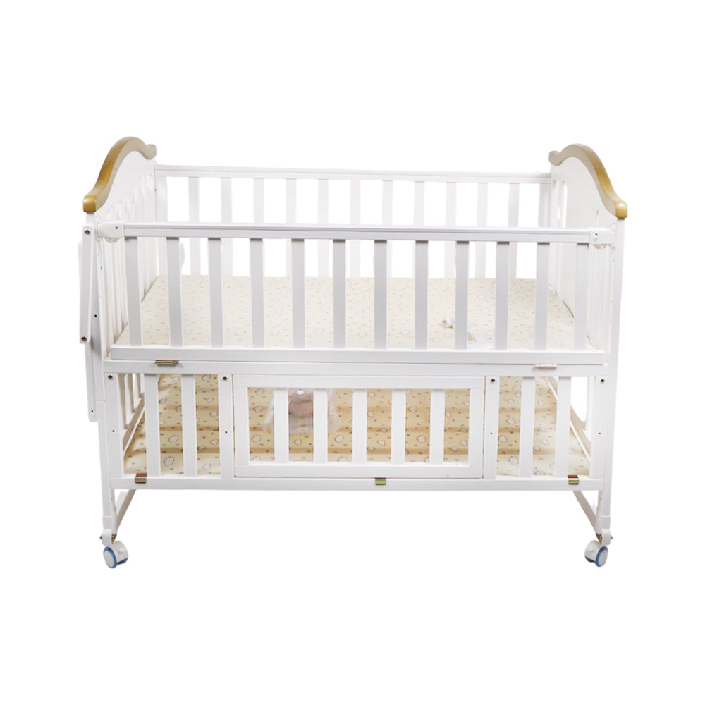 BABY WOODEN COT NZ18