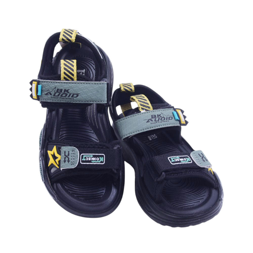 BOYS SANDLE 32-37 GREEN 675