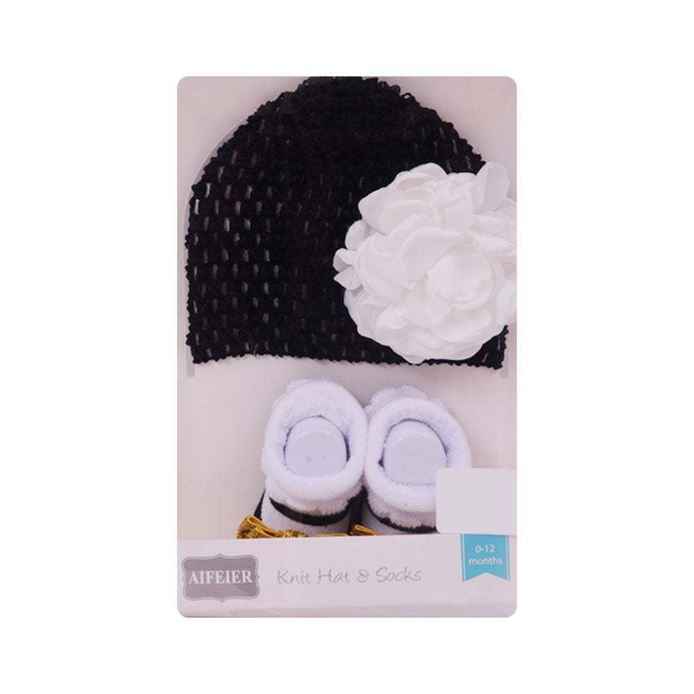 BABY CAP WITH 1 PAIR BOOTIES 7524