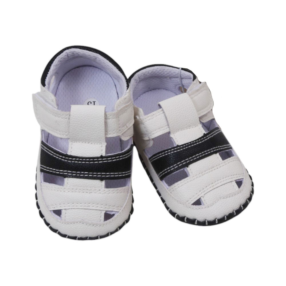 BOYS BOOTIES 11-13 WHITE W-5