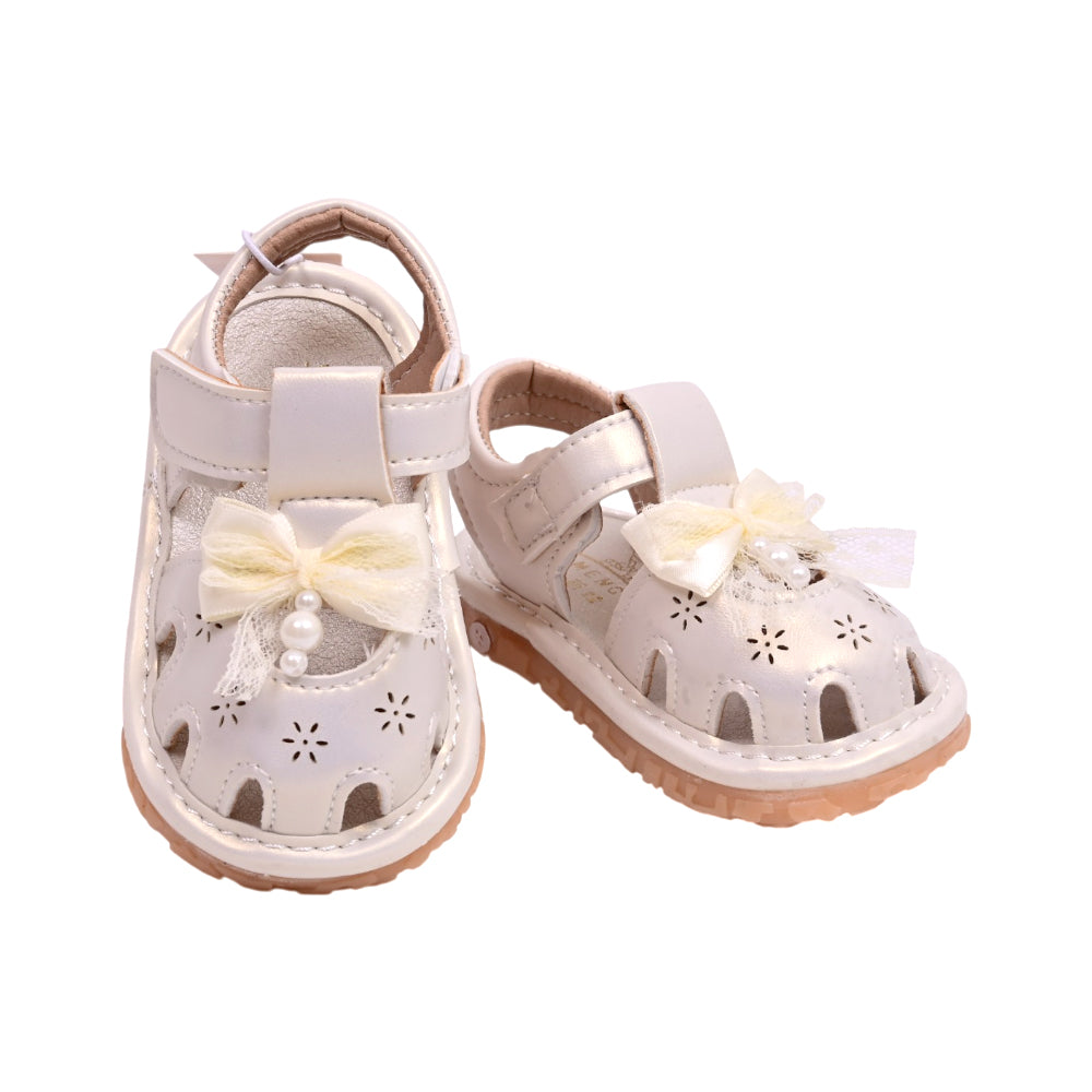 GIRLS SANDAL SIZE 18 WHITE C-23 16-20 W-G