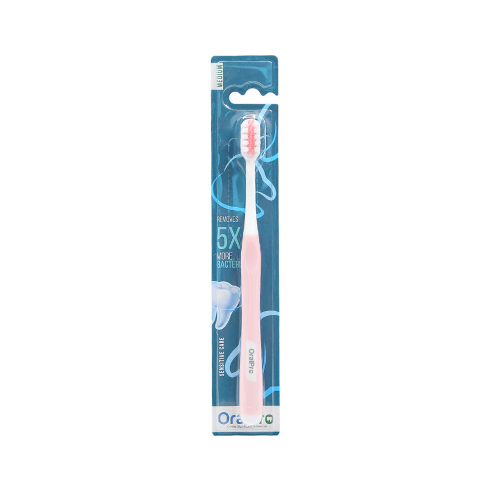 ORAL PRO TOOTH BRUSH IR SENSITIVE CARE MEDIUM F7582