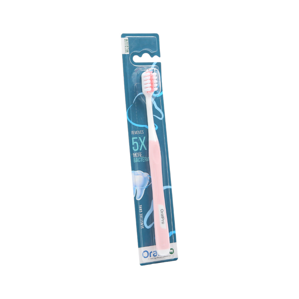ORAL PRO TOOTH BRUSH IR SENSITIVE CARE MEDIUM F7582
