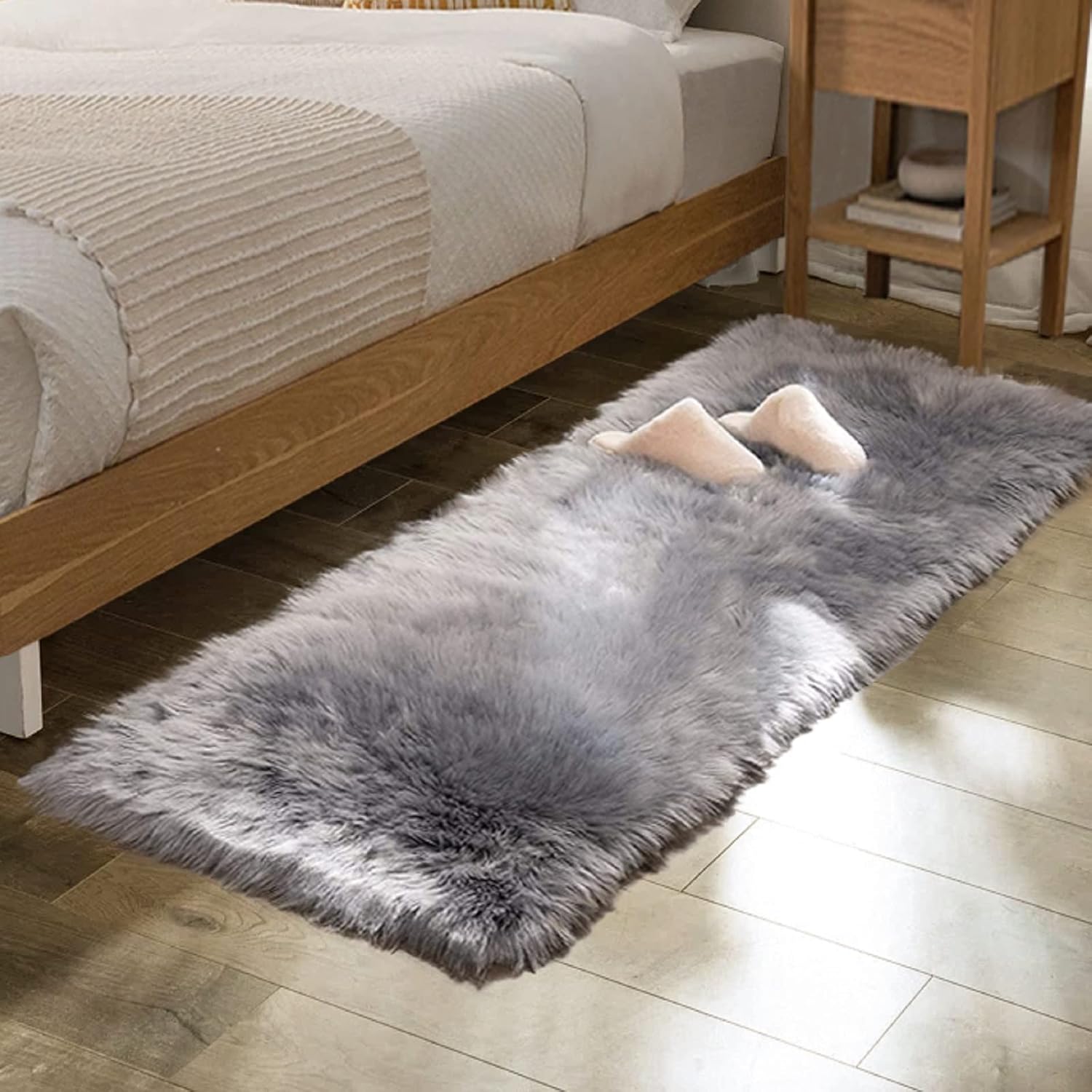 ORIENTAL FUR RUG 2X6