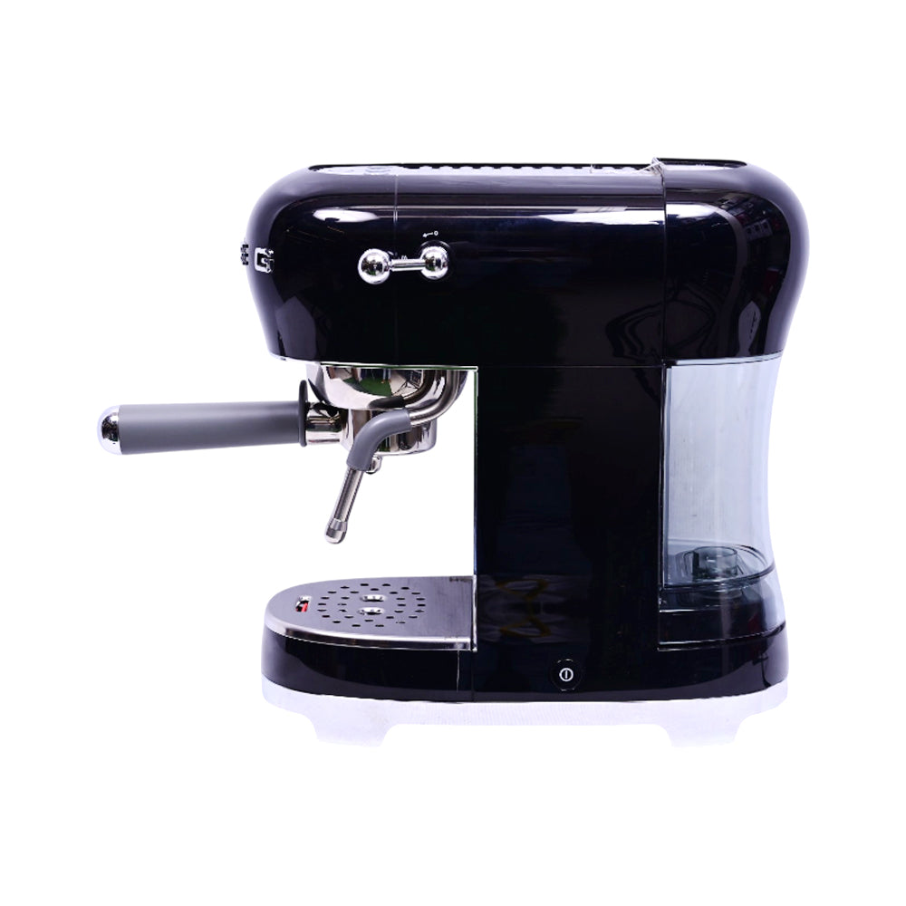 SMEG ESPRESSO MACHINE ECF02