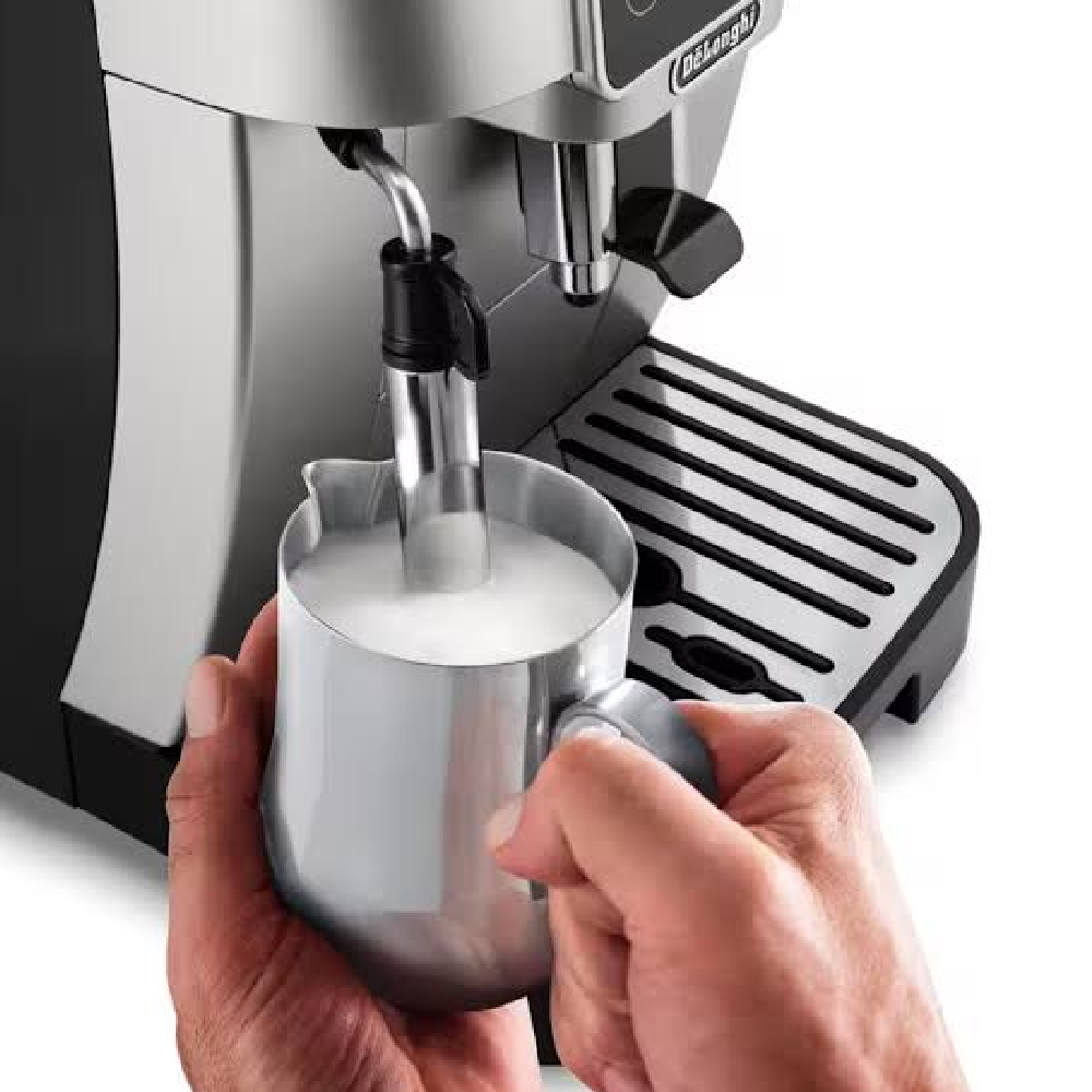 DELONGHI COFFEE MAKER ECAM220.31.SB