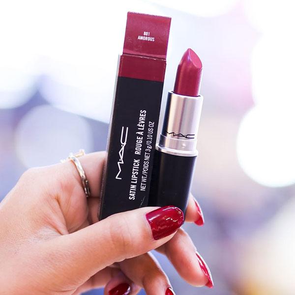 MAC LIPSTICK AMOROUS SATIN 3 GM